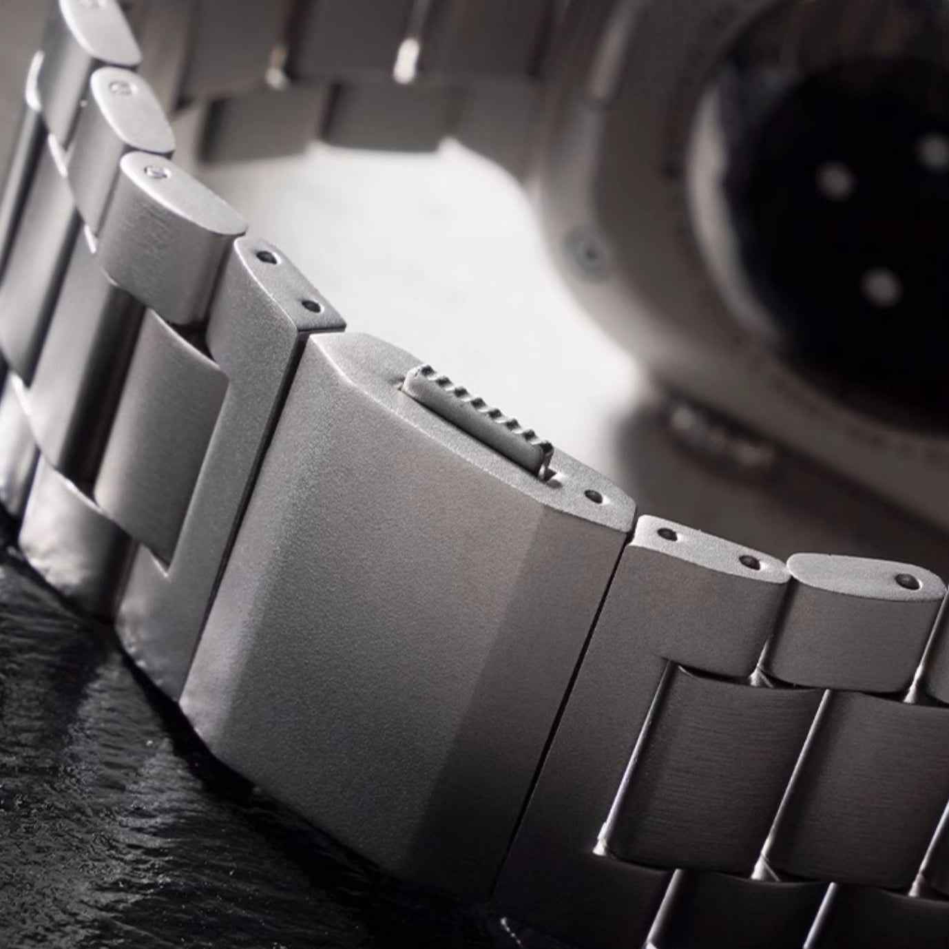 Daan - Luxe Titanium Magnetische Band