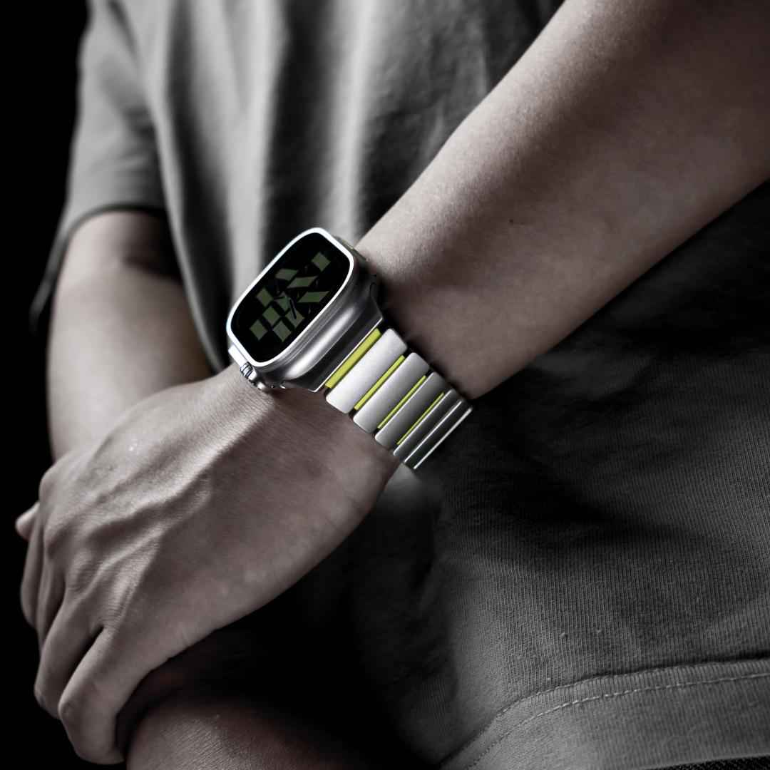 Mark - GEMINI Grade 5 Titanium Band voor Apple Watch
